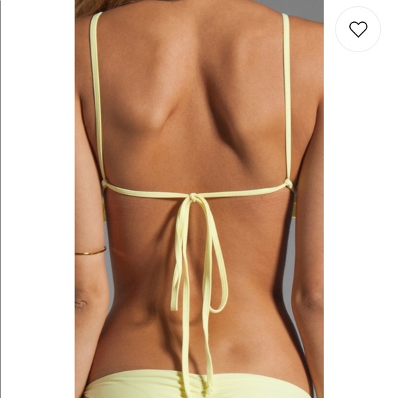 Tori Praver sage ruffle bikini - Picture 7 of 7